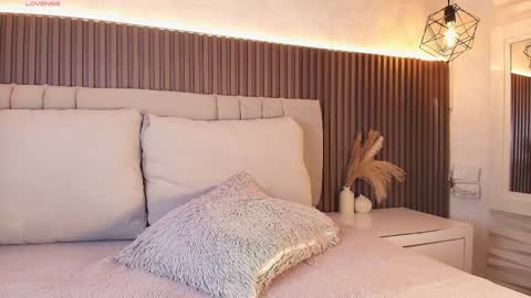 Snapshot of shanonclark chatting on 5, 12, 2025 SHANON online show from 5, 12, 2025