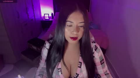 Snapshot of shanonn_diprima_ chatting on 14, 5, 2026 Cami Ortiz independent model online show from 14, 5, 2026