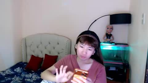 SHANTA FOX  s online show from 8, 4, 2026