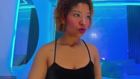 Snapshot of shantall_bluuee chatting on 24, 2, 2026 shantall bluuee online show from 24, 2, 2026
