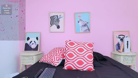  Shantall online show from 8, 1, 2025