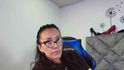 Snapshot of shantey_laurent chatting on 26, 2, 2026 shantey online show from 26, 2, 2026