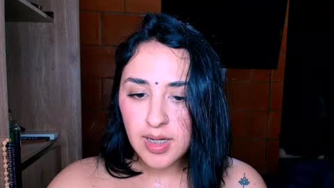 Snapshot of sharain chatting on 6, 1, 2025 My real name is bella Much Gust online show from 6, 1, 2025