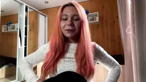 Sherry online show from 7, 4, 2026