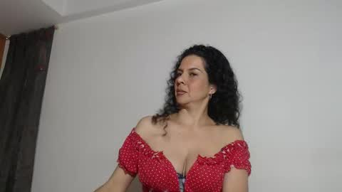 sharickleon11 online show from 13, 1, 2026