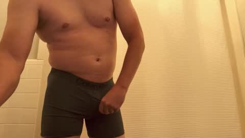 Snapshot of shark1865 chatting on 19, 11, 2025 shark1865 online show from 19, 11, 2025