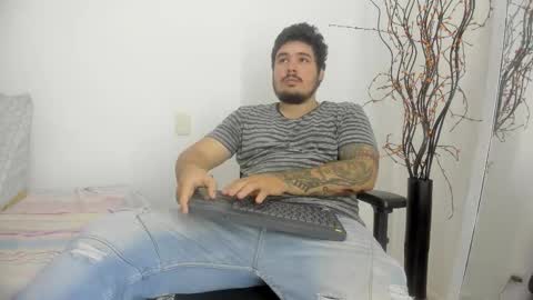 Snapshot of sharkmerlin chatting on 18, 1, 2026 jhon deibyd online show from 18, 1, 2026