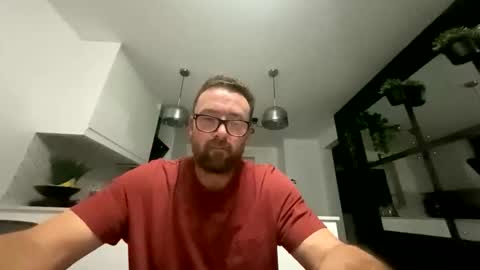 Snapshot of sharksboy16 chatting on 11, 11, 2025 Sharksboy online show from 11, 11, 2025