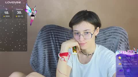 Snapshot of sharli_rose chatting on 1, 2, 2025 Sharli online show from 1, 2, 2025