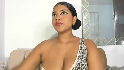 Sharlot online show from 14, 4, 2026