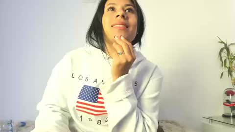 Sharol smile online show from 19, 3, 2026