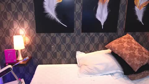 Sharom  online show from 4, 3, 2026