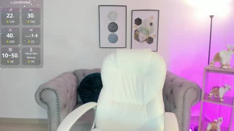 Snapshot of sharon_breezee chatting on 3, 10, 2025 sharon_breezee online show from 3, 10, 2025
