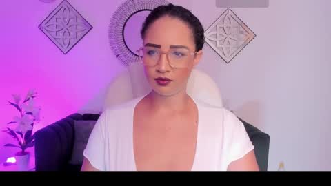 Snapshot of sharon_breezee chatting on 17, 10, 2025 sharon_breezee online show from 17, 10, 2025