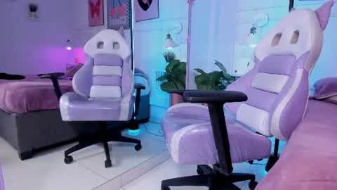 Snapshot of sharonn_adams chatting on 11, 6, 2026 Sharon online show from 11, 6, 2026