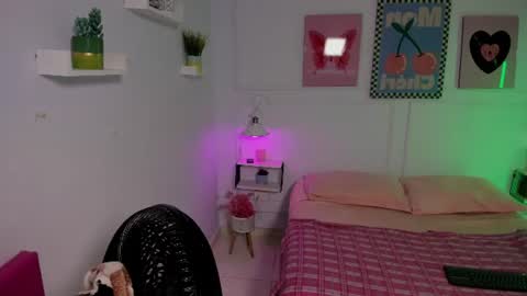 Snapshot of sharonn_adams chatting on 16, 6, 2026 Sharon online show from 16, 6, 2026