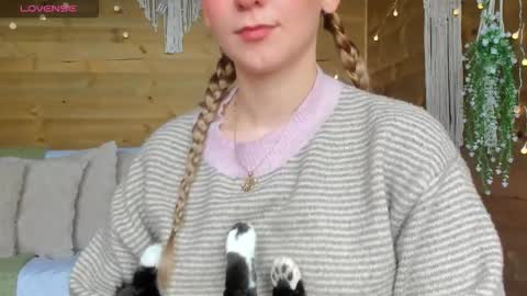 Shantall online show from 3, 3, 2026