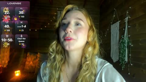 Shantall online show from 5, 4, 2026