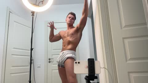 Snapshot of shavarace1 chatting on 13, 1, 2025 cumshoters online show from 13, 1, 2025