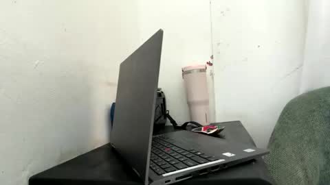 Thick babe online show from 26, 5, 2026