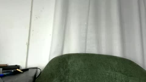 Thick babe online show from 4, 6, 2026