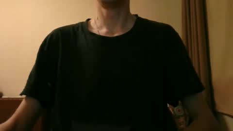 Snapshot of shedevr02 chatting on 12, 10, 2025 Roger online show from 12, 10, 2025