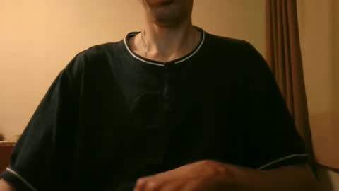 Snapshot of shedevr02 chatting on 16, 10, 2025 Roger online show from 16, 10, 2025