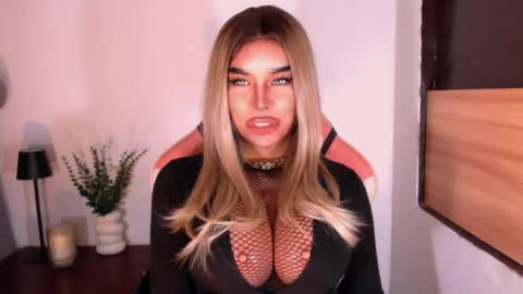 sheenafrost online show from 28, 5, 2026