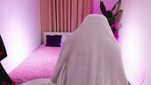 Snapshot of sheilaryan chatting on 15, 2, 2025 Sheila GMT 2 Tuesday Wednesday Friday Saturday Sunday- 8 5 online show from 15, 2, 2025