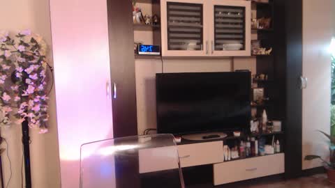 Snapshot of sheilaryan chatting on 10, 10, 2025 Sheila GMT 2 Tuesday Wednesday Friday Saturday Sunday- 8 5 online show from 10, 10, 2025