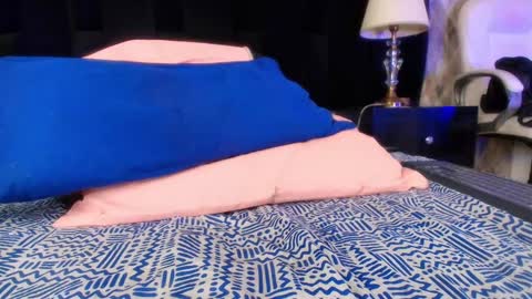 Snapshot of shelsy_loreds chatting on 12, 1, 2025 Shelsy online show from 12, 1, 2025