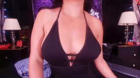 Snapshot of shelsy_loreds chatting on 12, 10, 2025 Shelsy online show from 12, 10, 2025