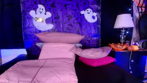 Snapshot of shelsy_loreds chatting on 18, 10, 2025 Shelsy online show from 18, 10, 2025