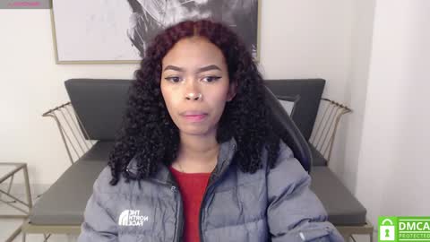 Snapshot of shenna_brunette_ chatting on 29, 12, 2024 Shenna online show from 29, 12, 2024