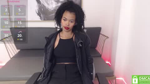 Snapshot of shenna_brunette_ chatting on 24, 1, 2025 Shenna online show from 24, 1, 2025