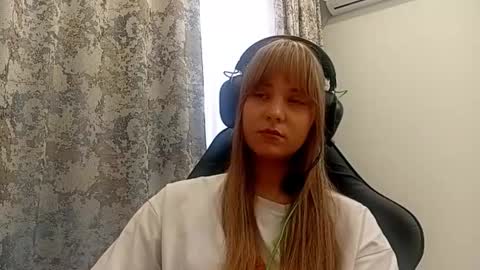 Lisa online show from 24, 11, 2025