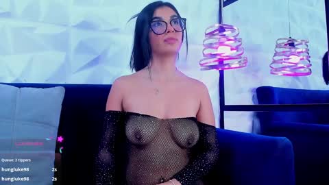 Snapshot of sherydan_love chatting on 6, 2, 2025 mia online show from 6, 2, 2025