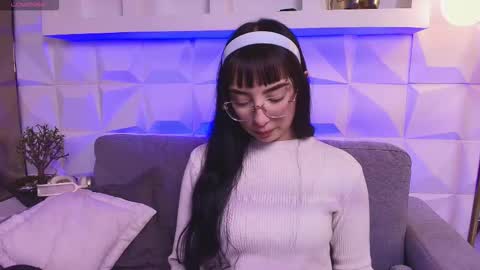 Snapshot of sherydan_love chatting on 4, 3, 2026 mia online show from 4, 3, 2026