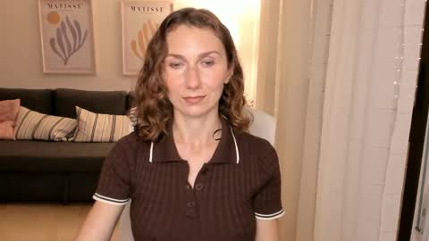 Snapshot of shesleepsnaked chatting on 2, 3, 2025 shesleepsnaked online show from 2, 3, 2025