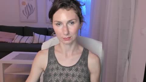 Snapshot of shesleepsnaked chatting on 12, 3, 2025 shesleepsnaked online show from 12, 3, 2025