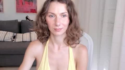 Snapshot of shesleepsnaked chatting on 21, 9, 2025 shesleepsnaked online show from 21, 9, 2025