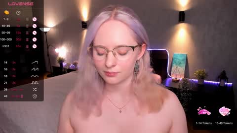 Hello guys my name is Aemilia online show from 8, 2, 2025