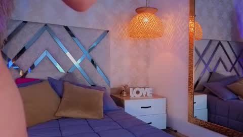 Snapshot of shimmer_lure chatting on 4, 2, 2026 shimmer_lure online show from 4, 2, 2026