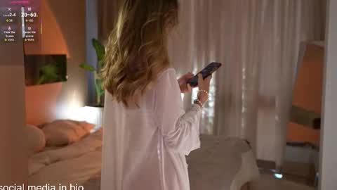 Snapshot of shinyways chatting on 4, 10, 2025 Melissa online show from 4, 10, 2025