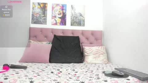 shira_sexylove online show from 3, 10, 2025