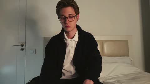 Matthew online show from 24, 3, 2026