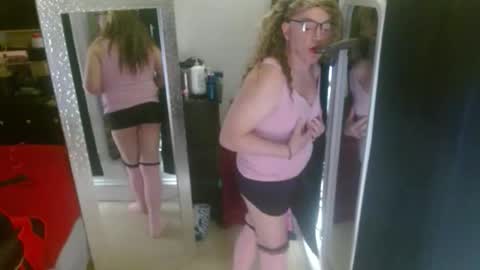 Snapshot of shirleyjo chatting on 24, 3, 2026 sarah online show from 24, 3, 2026