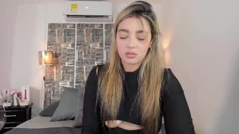 Snapshot of shofiavega chatting on 20, 9, 2025 SHOFIA online show from 20, 9, 2025