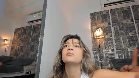 Snapshot of shofiavega chatting on 19, 6, 2026 SHOFIA online show from 19, 6, 2026