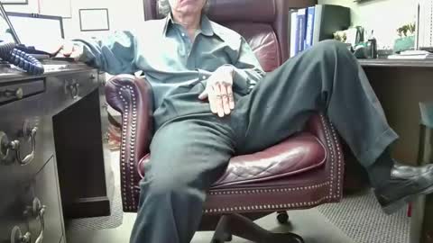 nikolas send dm for an appointment online show from 18, 2, 2026